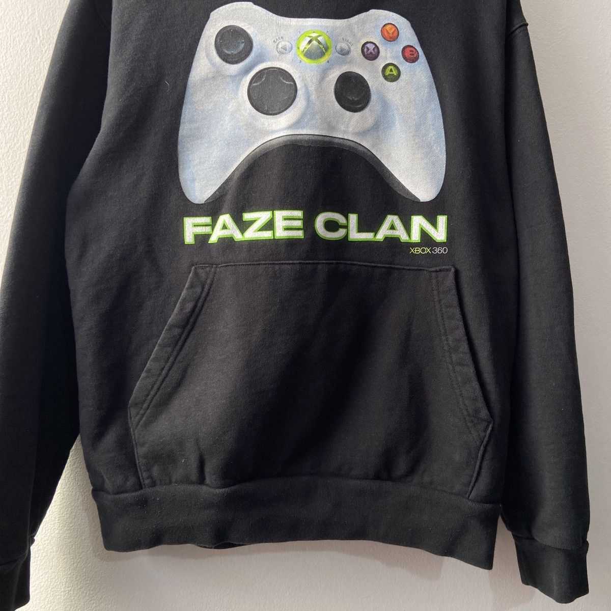 FaZe Faze Clan x Microsoft Xbox 360 remote controller Size US M / EU 48-50 / 2 - 4 Thumbnail