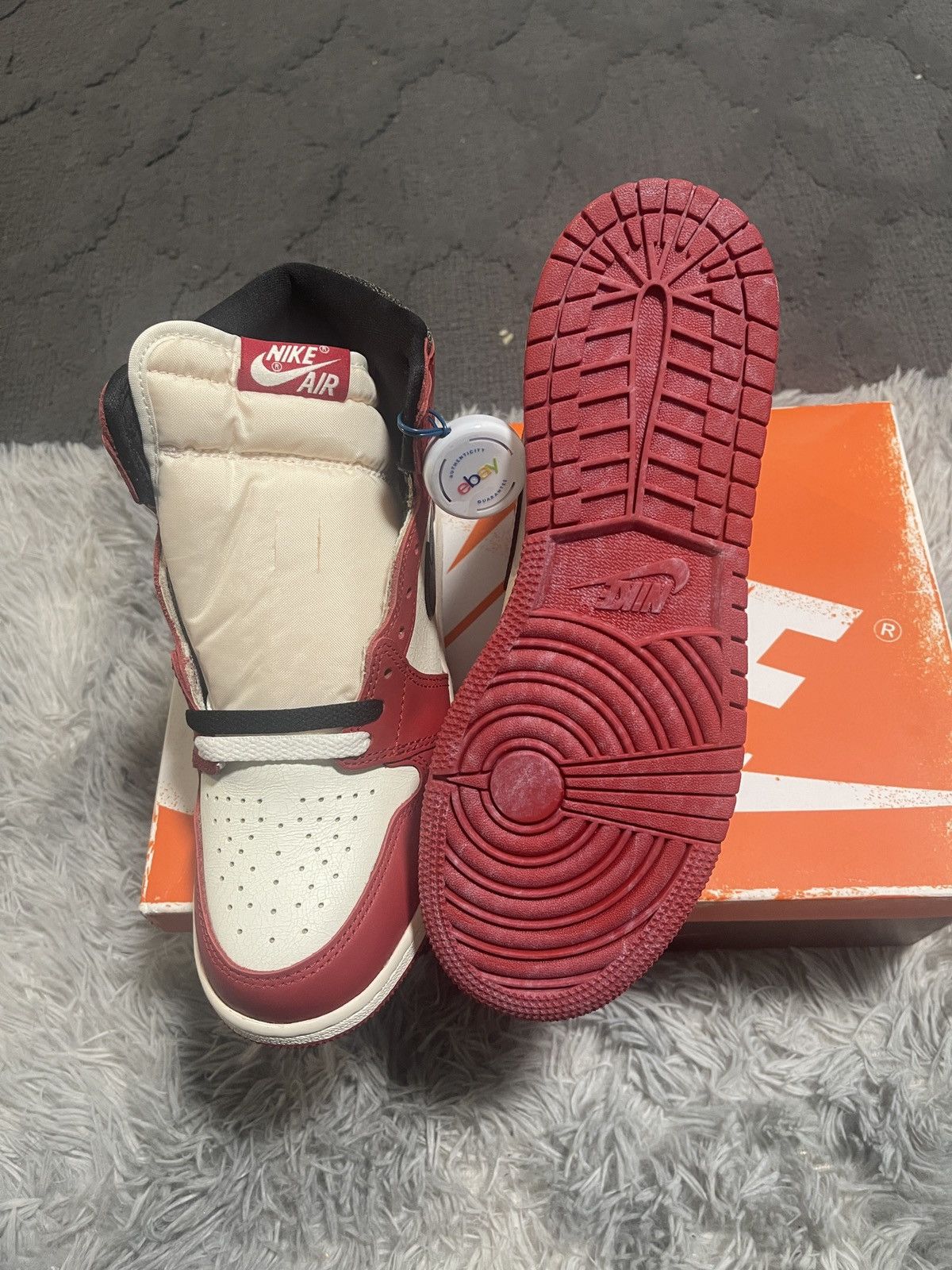 Jordan Brand AIR JORDAN 1 RETRO HIGH OG GS SIZE 6.5Y Size US 6.5 / EU 39-40 - 9 Thumbnail