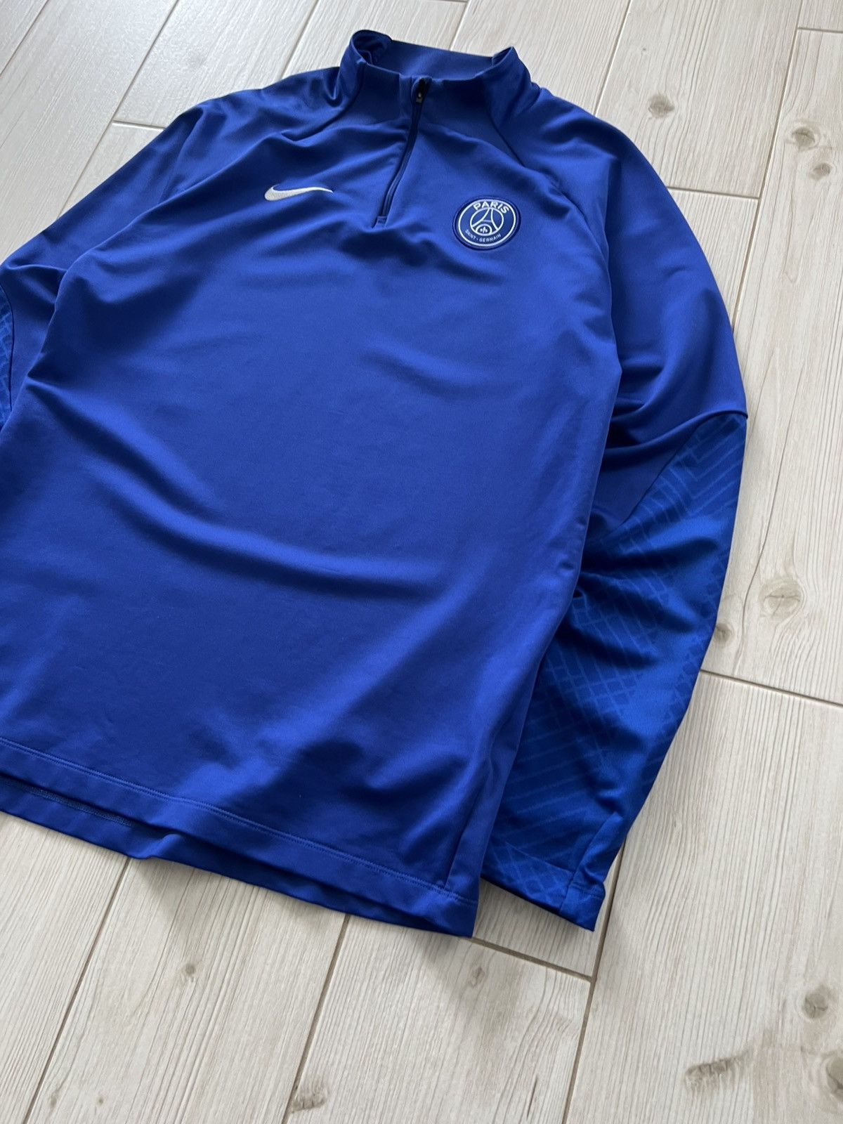 Nike Vintage Nike PSG Tracksuit Set Jacket Pants Football Soccer Size US S / EU 44-46 / 1 - 8 Thumbnail