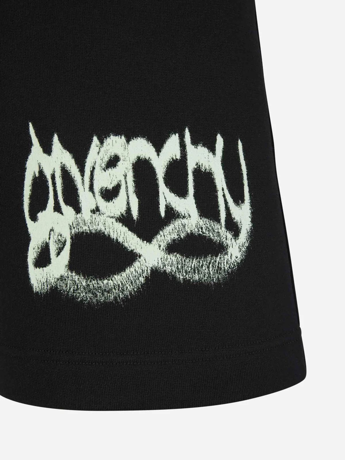 Givenchy o1gr1nt0125 Boxy Fit Short in Black Size US 30 / EU 46 - 4 Thumbnail