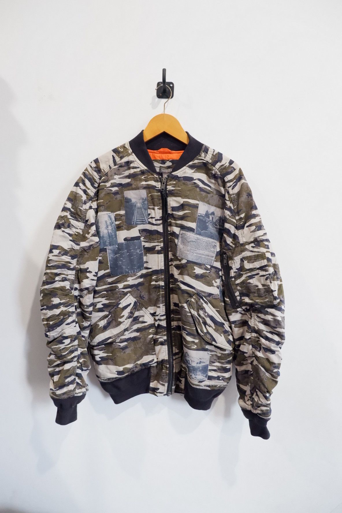 Other Divided Patchwork Camo Bomber Jacket Oversized Size US M / EU 48-50 / 2 - 1 Thumbnail