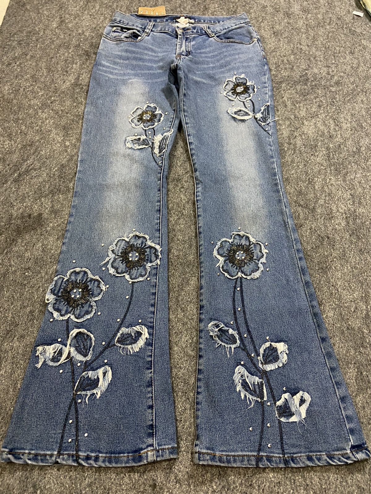 If Six Was Nine Vintage y2k YAGI denim pants flare embroidery floral Size 28" / US 6 / IT 42 - 1 Thumbnail