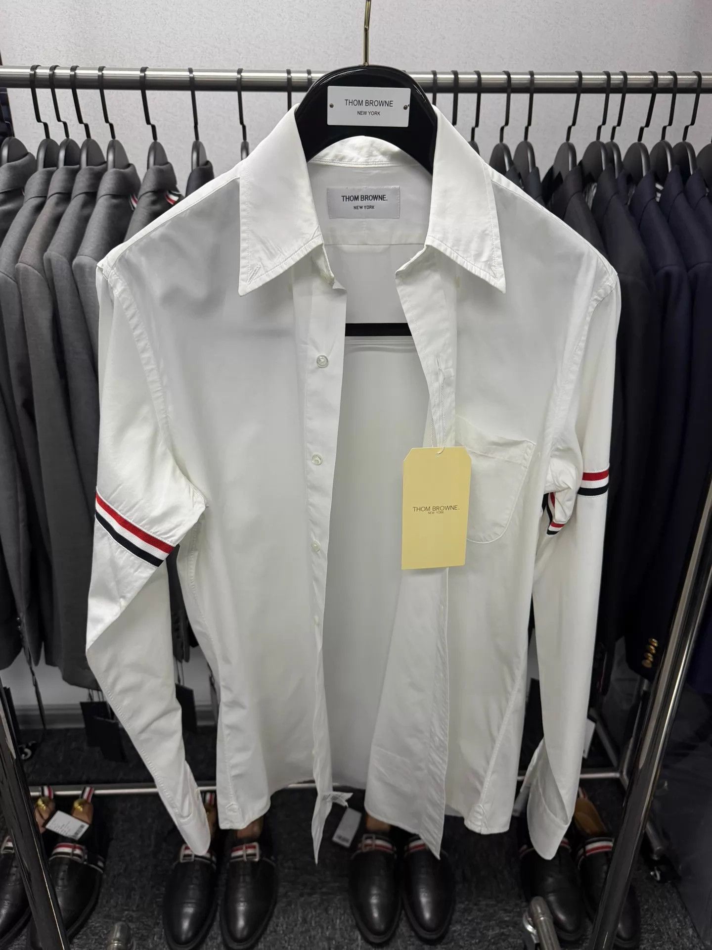 Thom Browne Thom Browne Double Sleeve Tab White Poplin Shirt Size 3 Size US L / EU 52-54 / 3 - 1 Thumbnail
