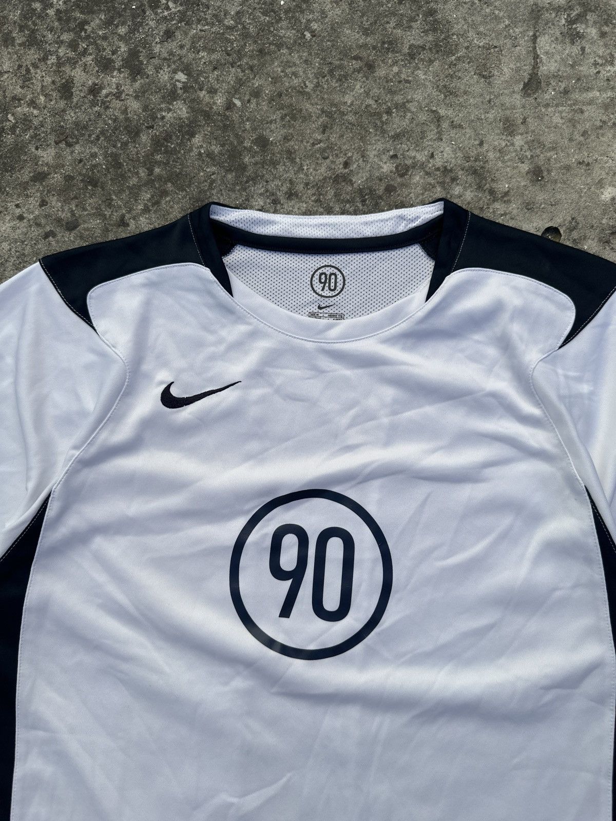 Nike Y2k vintage Total 90 Nike TN t-shirt Streetwear style rare M Size US M / EU 48-50 / 2 - 2 Thumbnail