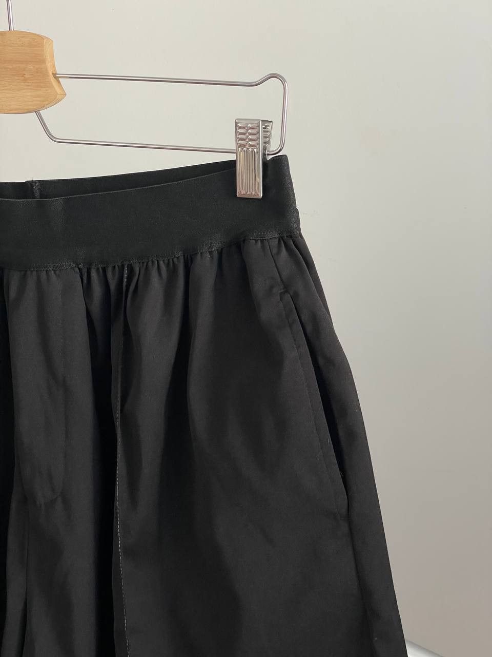 WE11DONE We11Done Stitching Black Cotton Track Oversize Fit Shorts Size US 34 / EU 50 - 3 Thumbnail