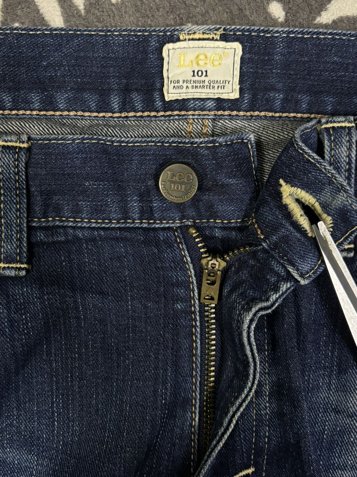 Lee × Number (N)ine Vintage Lee 1O1 Whiskers Wash Slim Straight Distressed Jeans Size US 32 / EU 48 - 15 Thumbnail
