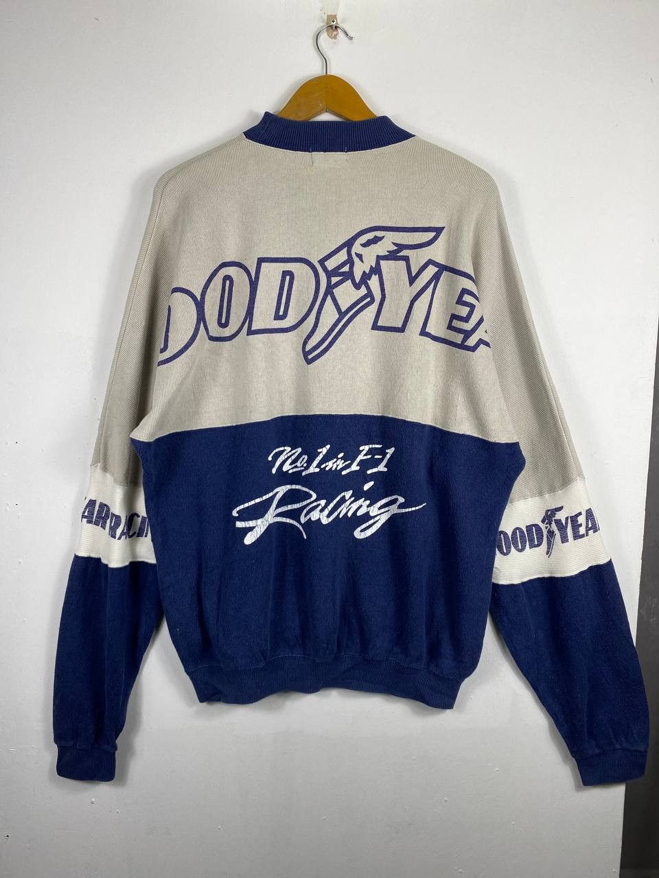 Vintage vintage goodyear f1 racing sweatshirt very nice design Size US XXL / EU 58 / 5 - 6 Thumbnail