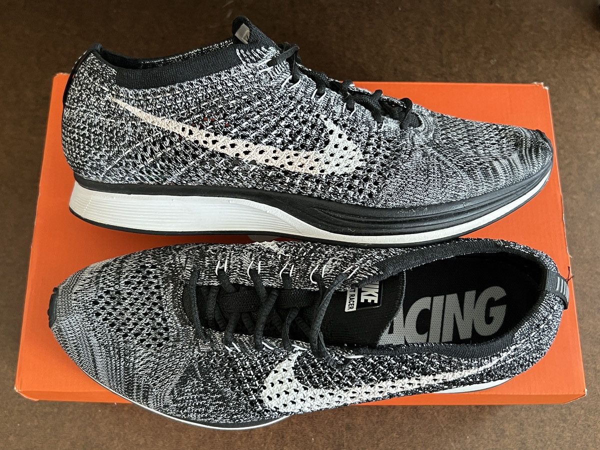 Nike Nike Flyknit Racer Oreo 2 Size US 9 / EU 42 - 4 Thumbnail