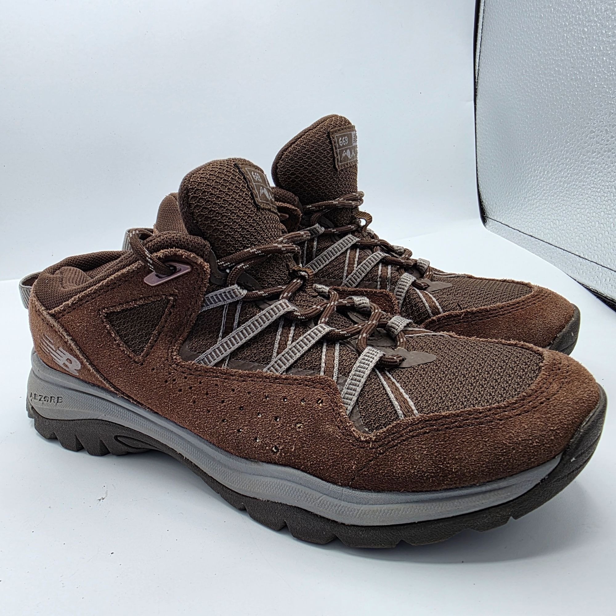 New Balance New Balance 669v2 Womens Size 6.5 Brown Hiking Shoes Camping Size US 6.5 / IT 36.5 - 1 Thumbnail