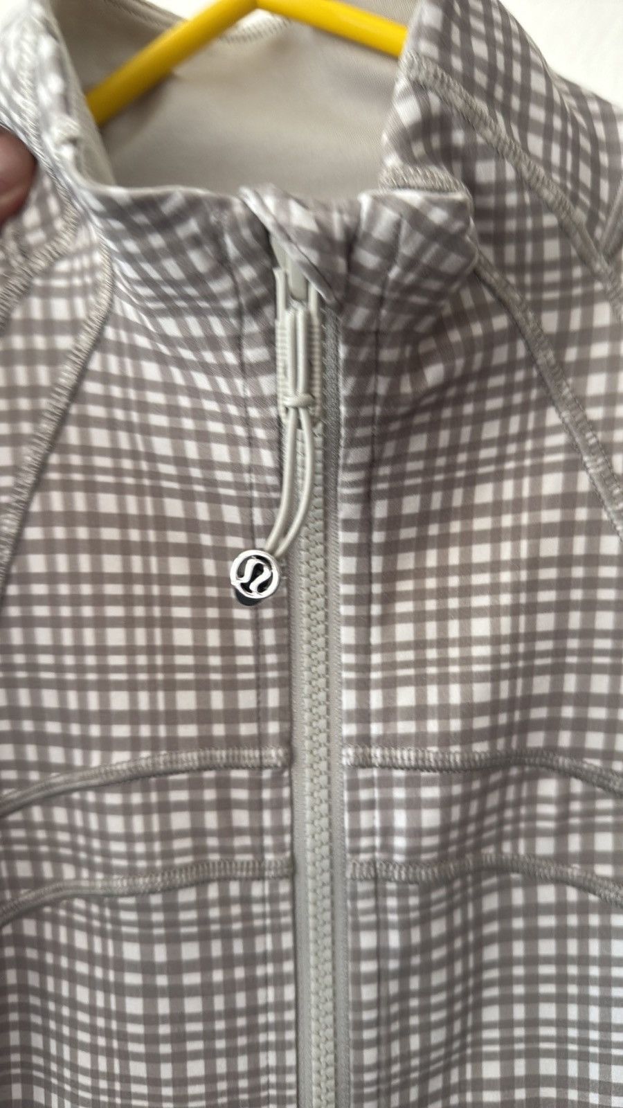 Lululemon Lululemon Athletica Lululemon Cropped Define color in GGRI Size L / US 10 / IT 46 - 2 Thumbnail