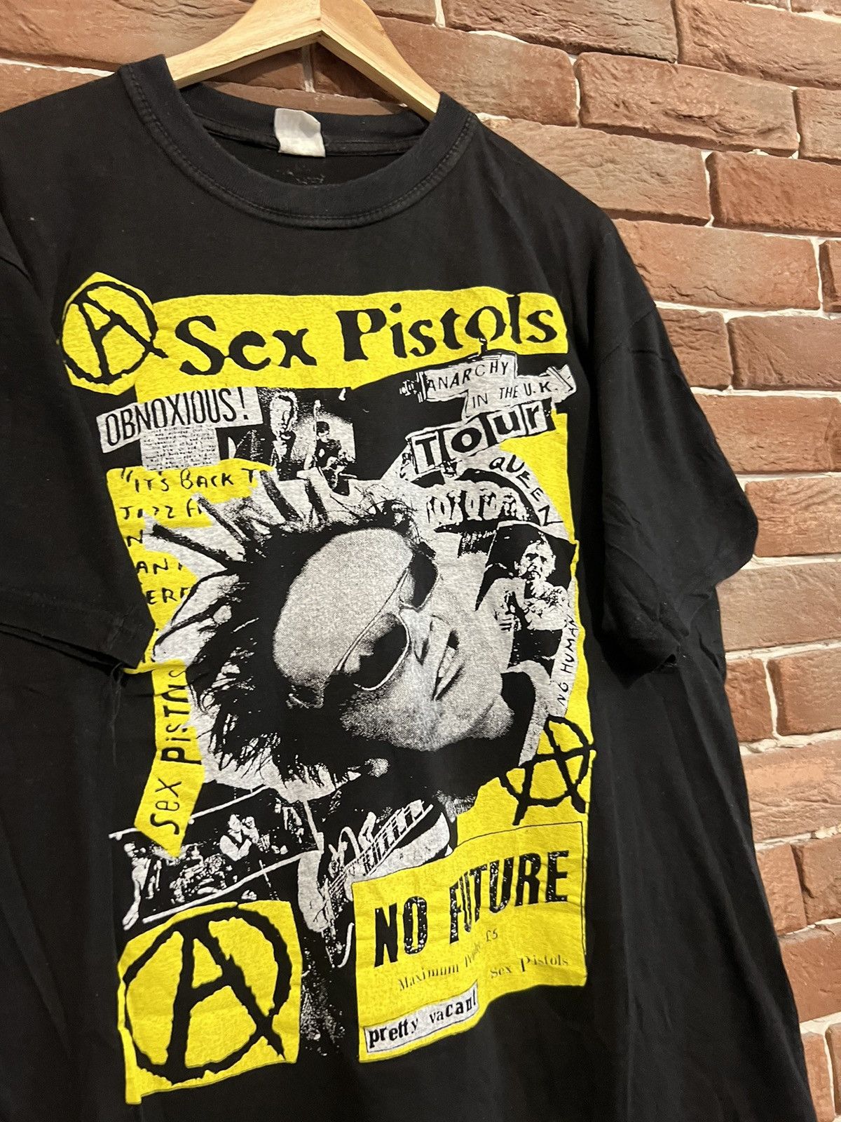 Band Tees 90s Sex Pistols Sid Vicious Vintage Punk Band Tshirt Grail Size US XL / EU 56 / 4 - 3 Thumbnail