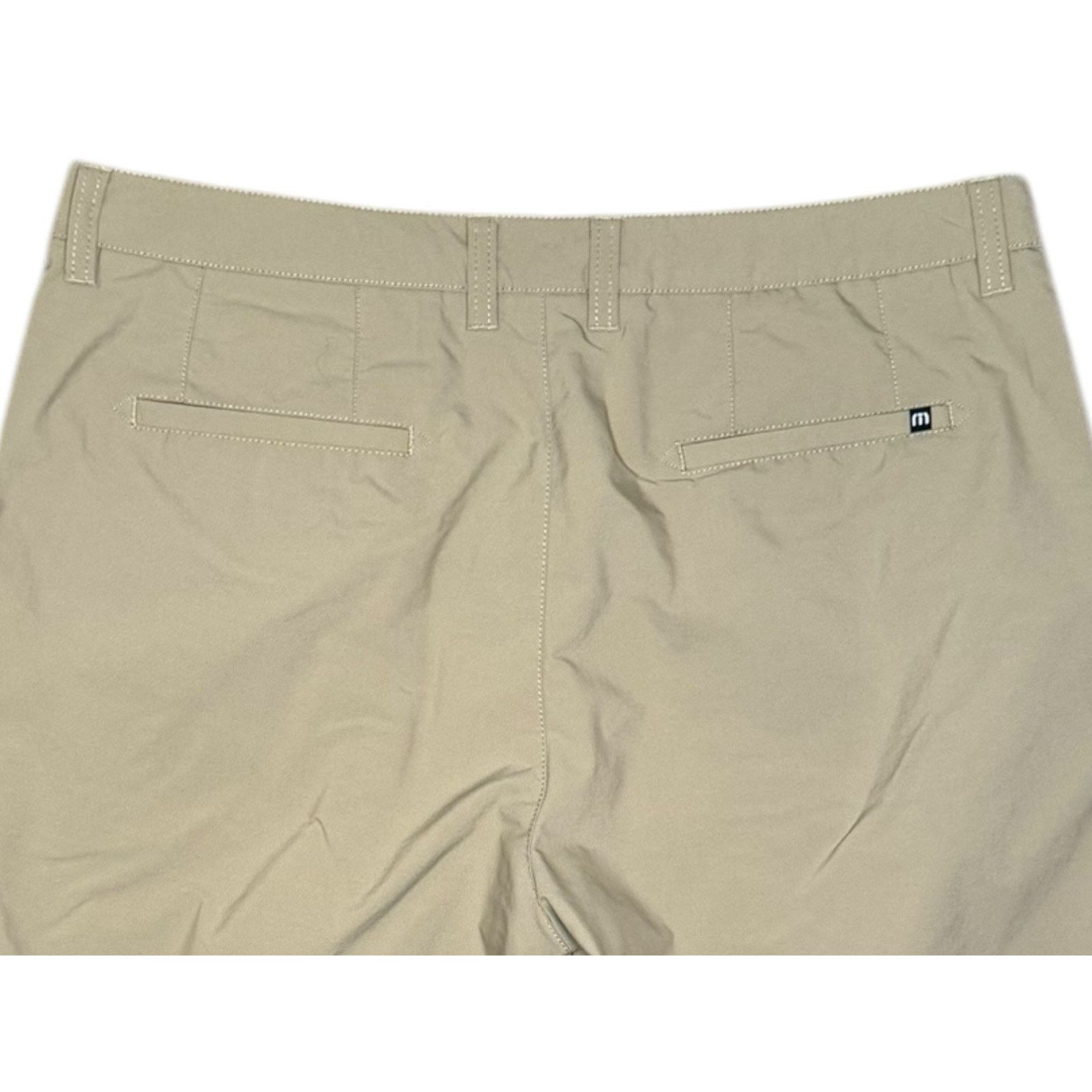 TravisMathew Travis Mathew Shorts Nylon Flat Front TINY FLAW Size US 38 / EU 54 - 9 Thumbnail
