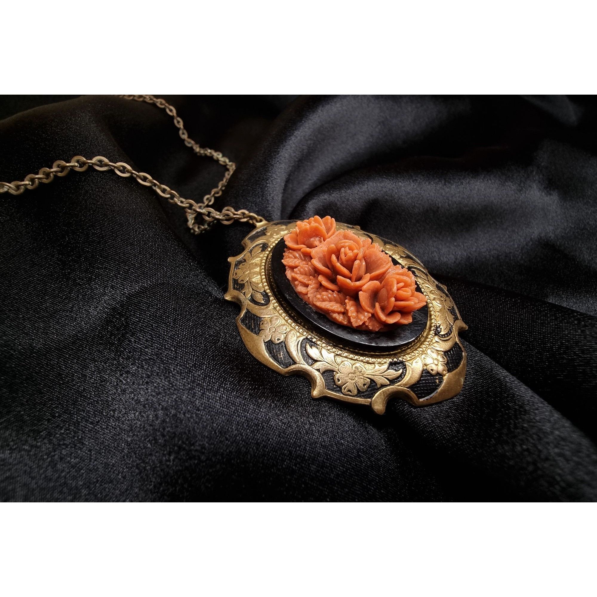 Vintage Antique Early XX Century Faux Coral Necklace With Ornate Gol Size ONE SIZE - 4 Thumbnail