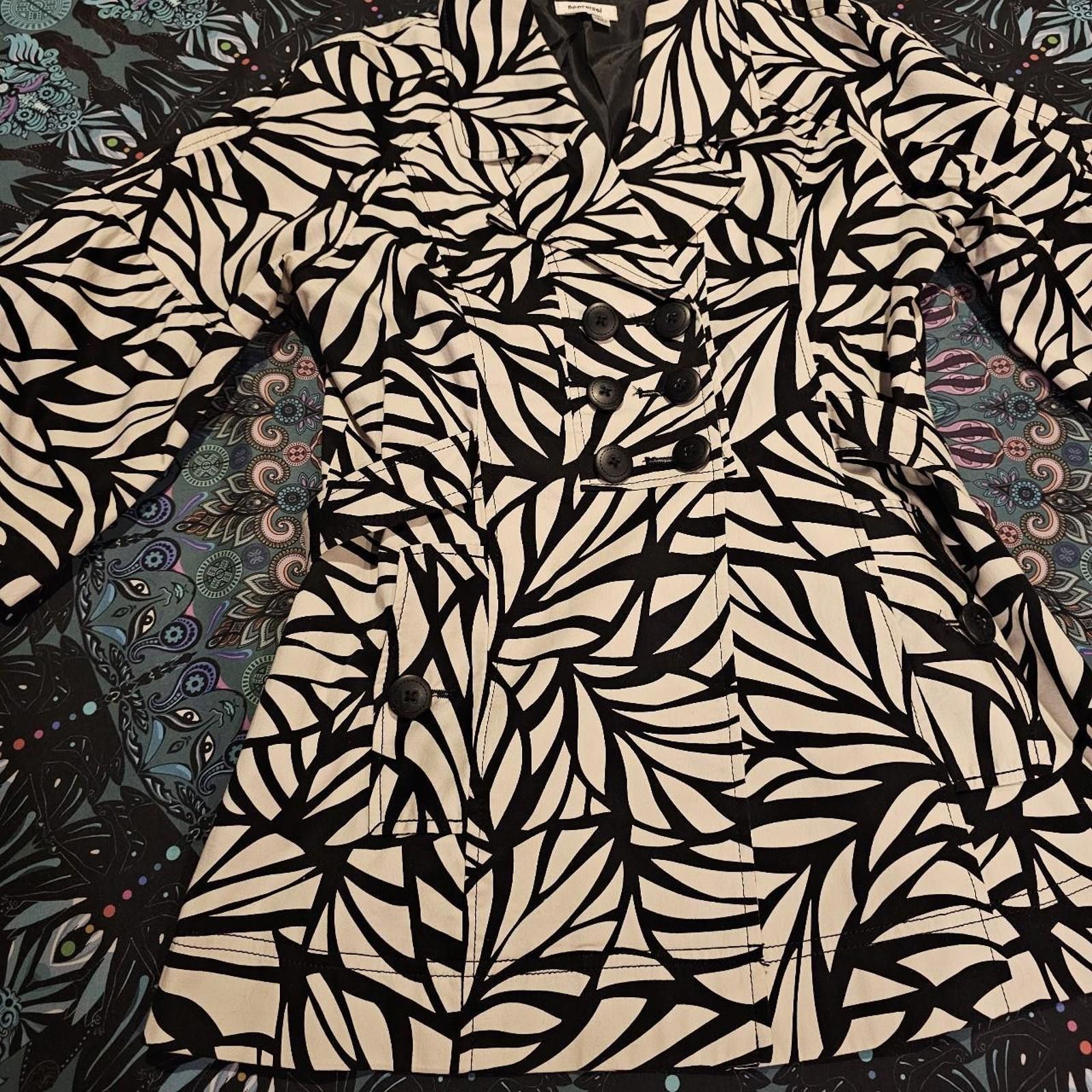 Designer Women's Black and White Jacket Size S / US 4 / IT 40 - 7 Thumbnail