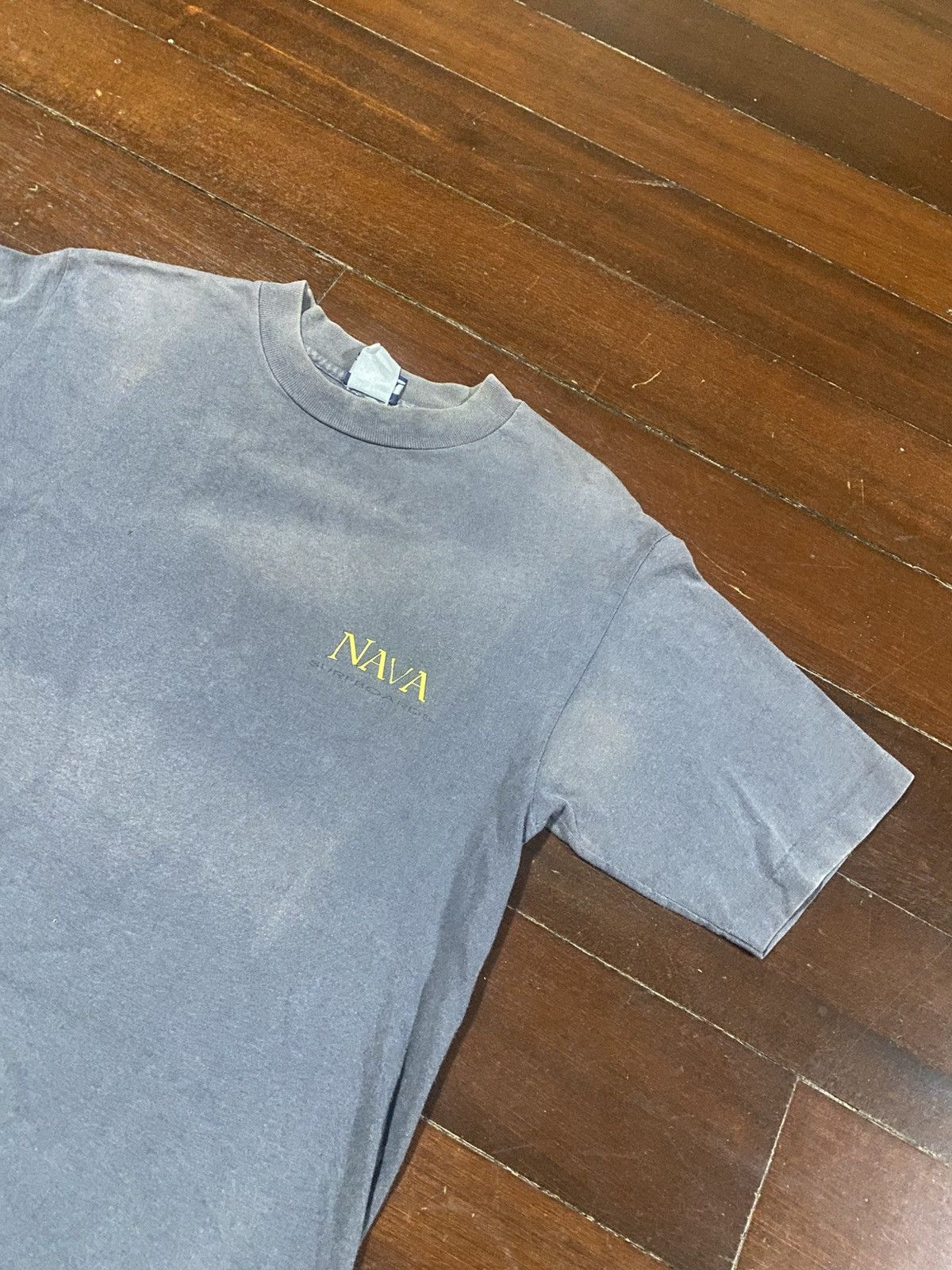 Quiksilver Vinatge Faded Nava Vintage Surfing Spellout Tshirt Size US M / EU 48-50 / 2 - 9 Thumbnail
