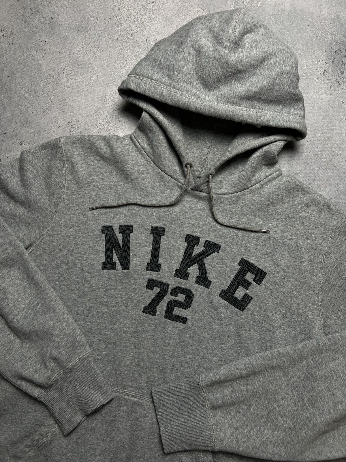 Nike Hoodie Nike Vintage center logo swoosh hype fit Travis Style Size US XL / EU 56 / 4 - 7 Thumbnail