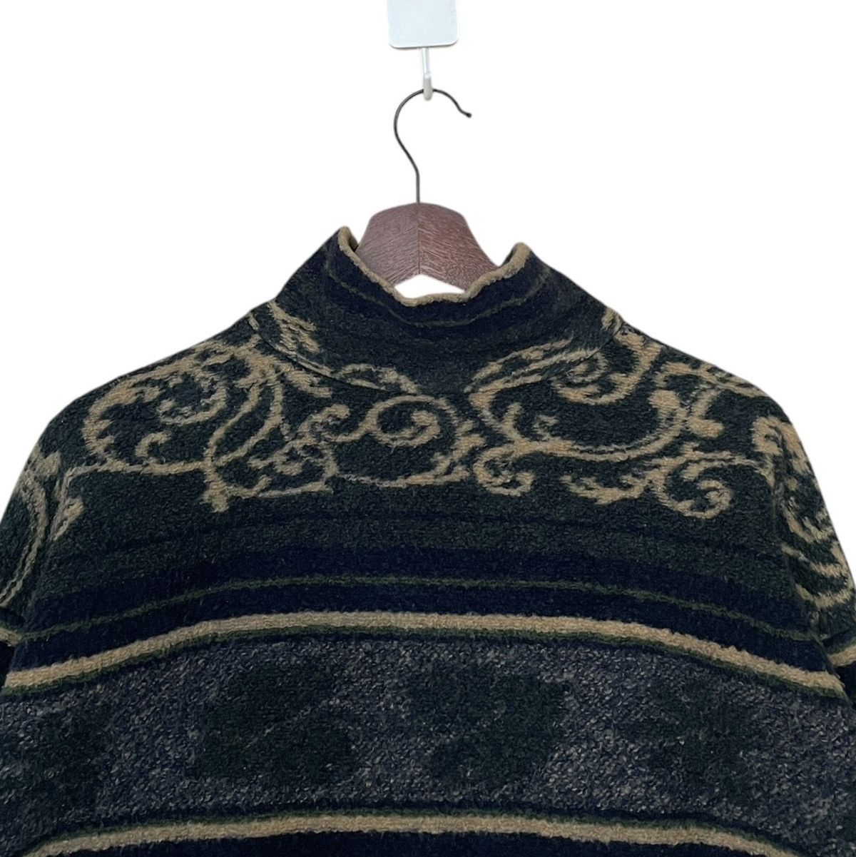 Helly Hansen × Vintage Vintage Brand Helly Hansen Navajo Fleece 1990s Size US M / EU 48-50 / 2 - 6 Thumbnail