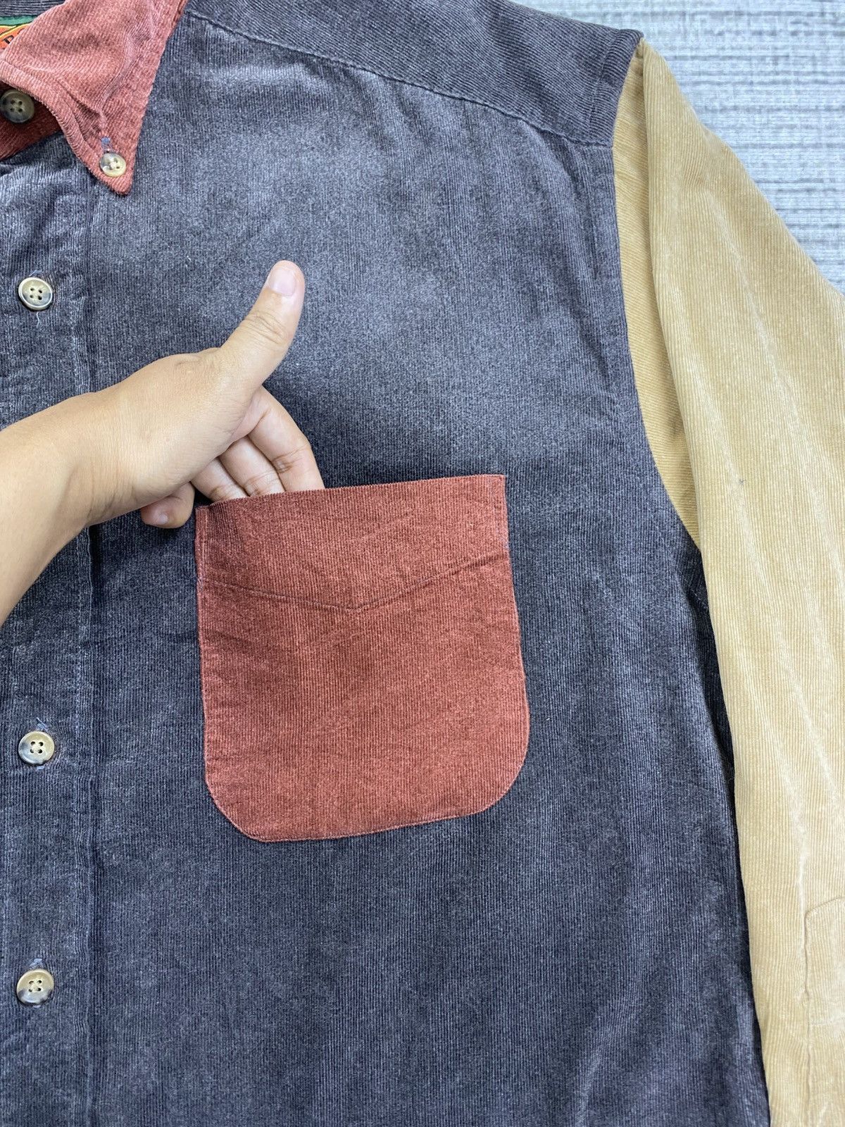 Boston Traders × Vintage Vintage Boston Traders Colour Block Corduroy Button Up Shirt Size US L / EU 52-54 / 3 - 8 Thumbnail