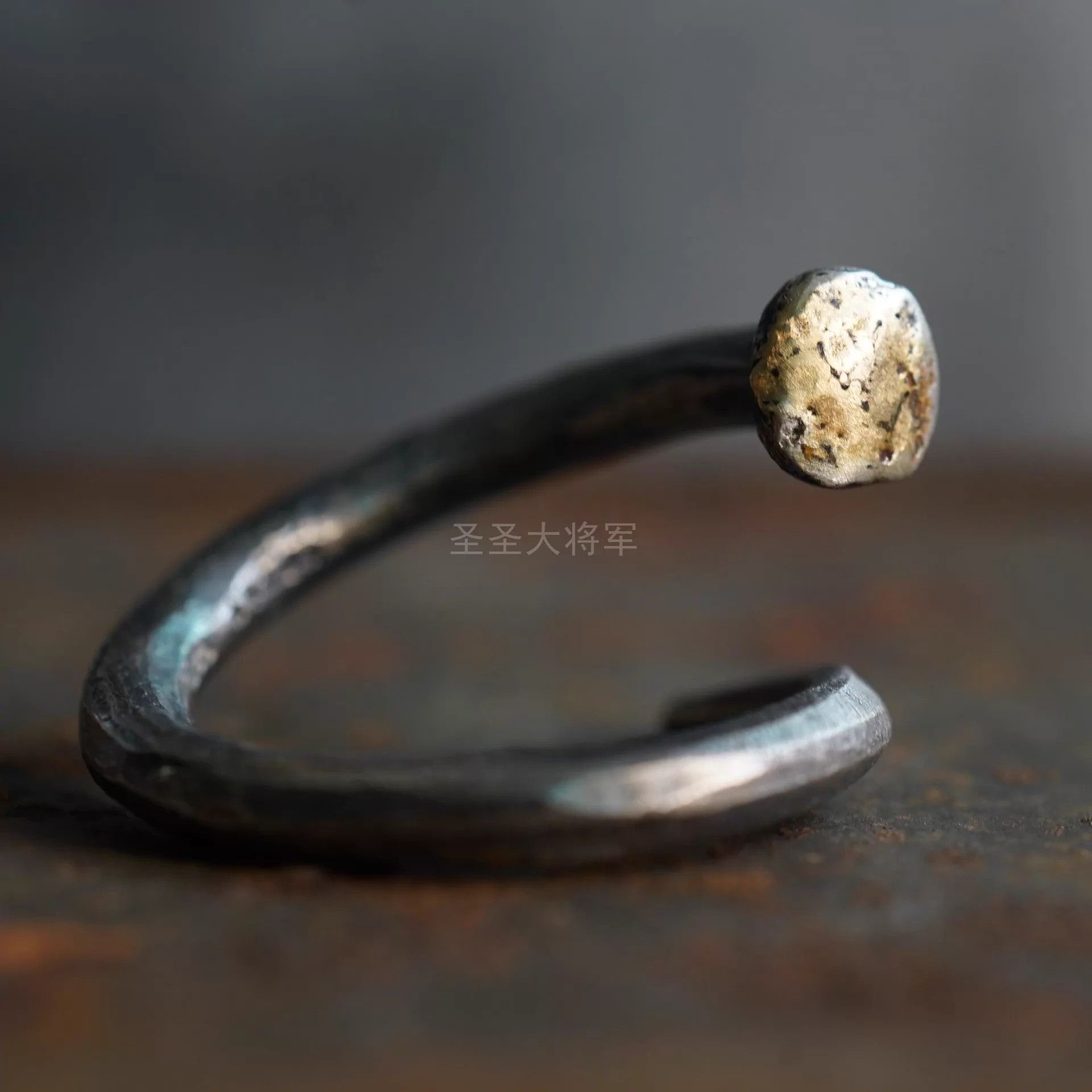 DETAJ Detaj Distressed 18KGP 925 Silver Spiral Nail Ring 14+20 Size ONE SIZE - 2 Thumbnail