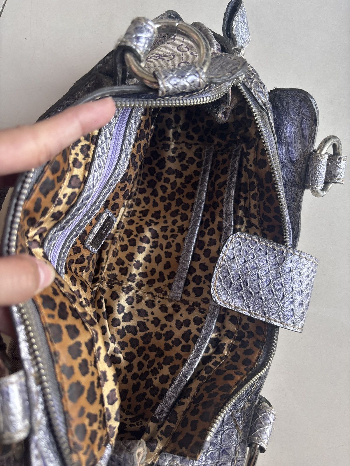 Guess Y2k Guess shoulder bag w/ sling Size ONE SIZE - 5 Thumbnail