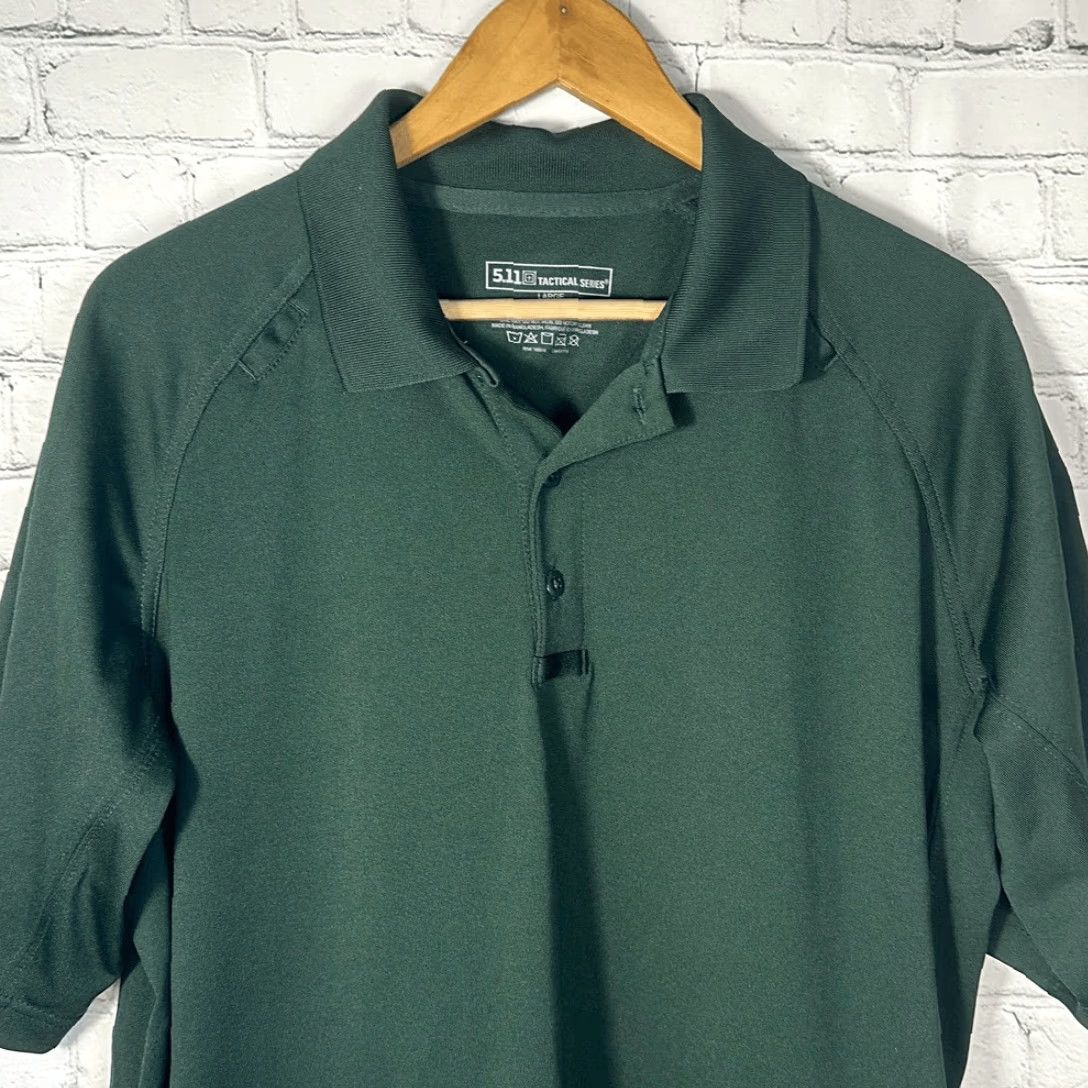 Vintage 511 Tactical Shirt Men Short Sleeve L Gray Snag Free Wrinkle Free Performance Button-Up Shirt Size US L / EU 52-54 / 3 - 2 Thumbnail