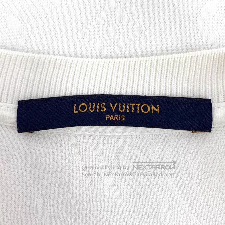 Louis Vuitton Louis Vuitton White logo full dark print cotton round neck Size US S / EU 44-46 / 1 - 5 Thumbnail