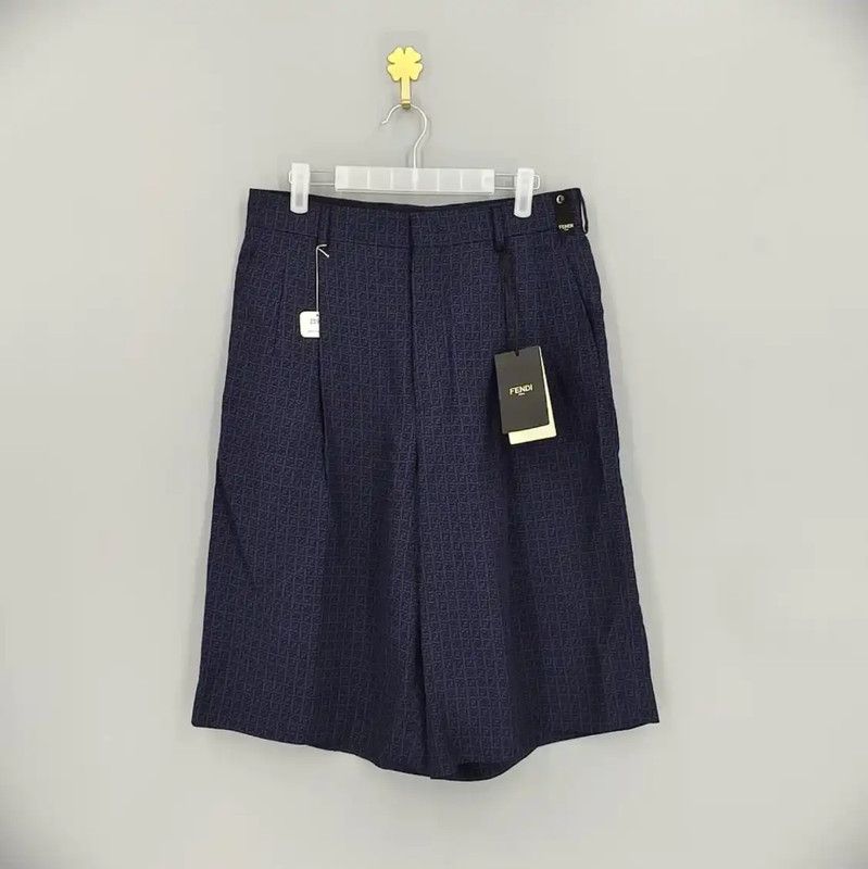 Fendi Fendi Black Men's Shorts Size S 0089 Size US 26 / EU 42 - 1 Thumbnail