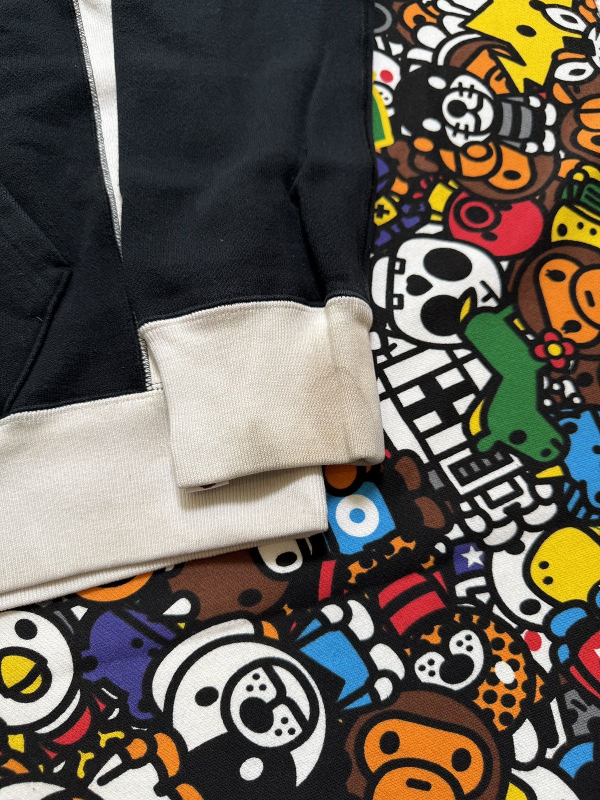 Bape A Bathing Ape Black Script Pullover Hoodie Size US M / EU 48-50 / 2 - 10 Thumbnail