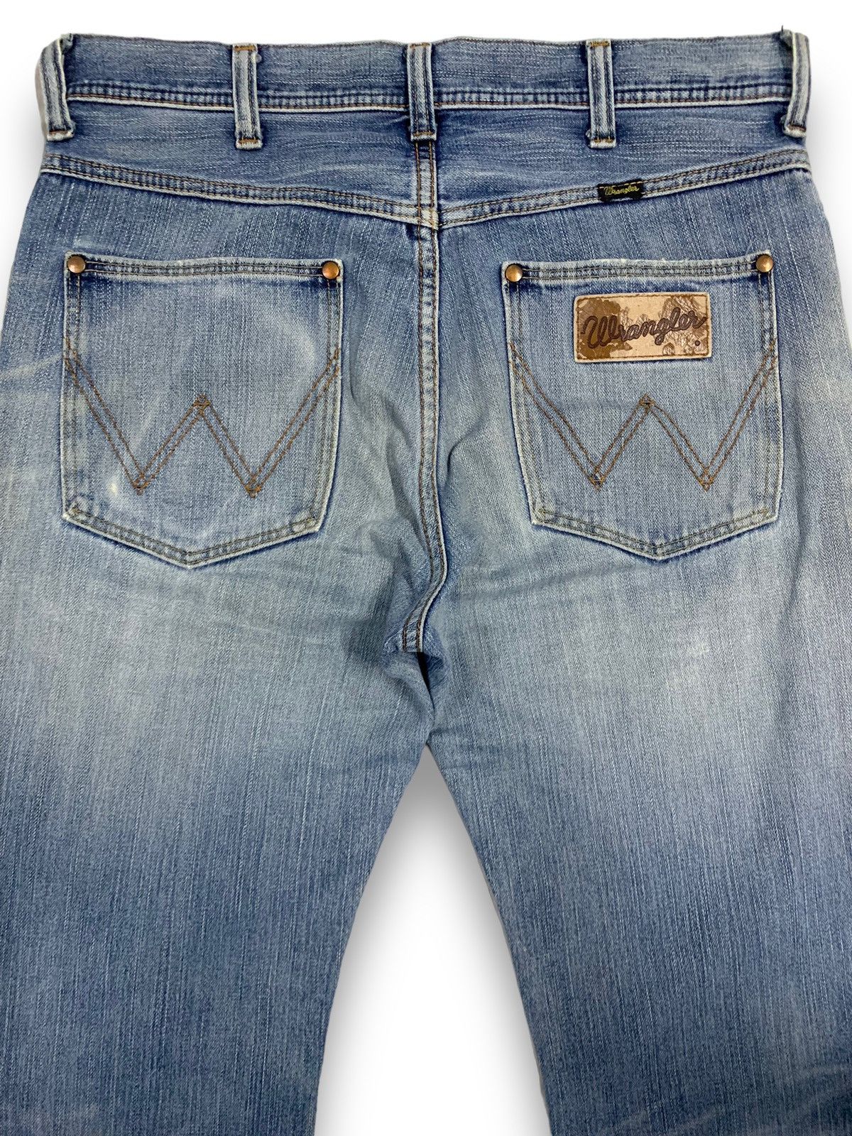 Wrangler Vintage Wrangler Blue Washed Straight Leg Distressed Jeans Size US 33 - 12 Thumbnail