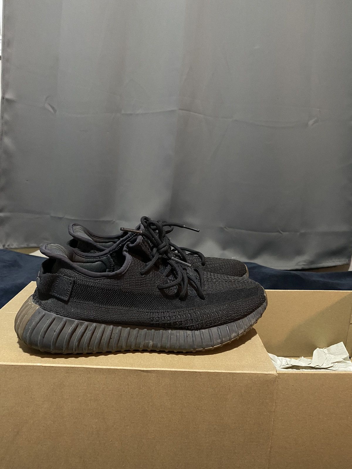 Yeezy Adidas Yeezy Boost 350 v2 Cinder Size US 10 / EU 43 - 3 Thumbnail