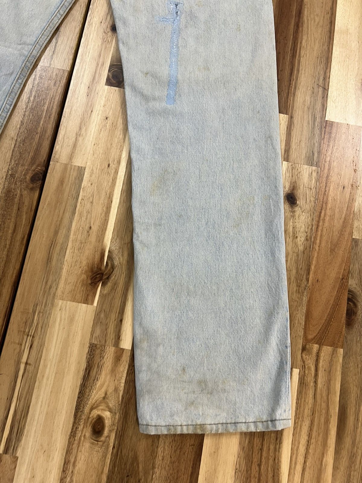 Vintage Vintage 90’s Trashed Levis 501 Non Selvedge Button 501 Denim Size US 32 / EU 48 - 15 Thumbnail