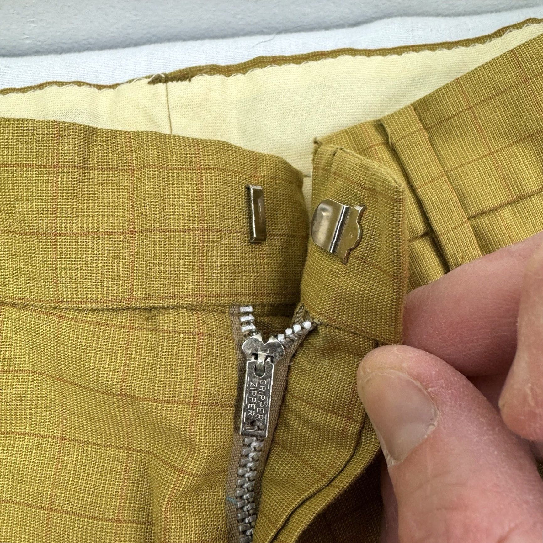 Vintage VINTAGE Koratron Pants Men 28x29 Plaid Yellow Zip 50s 60s Dress Pants Size US 28 / EU 44 - 5 Thumbnail