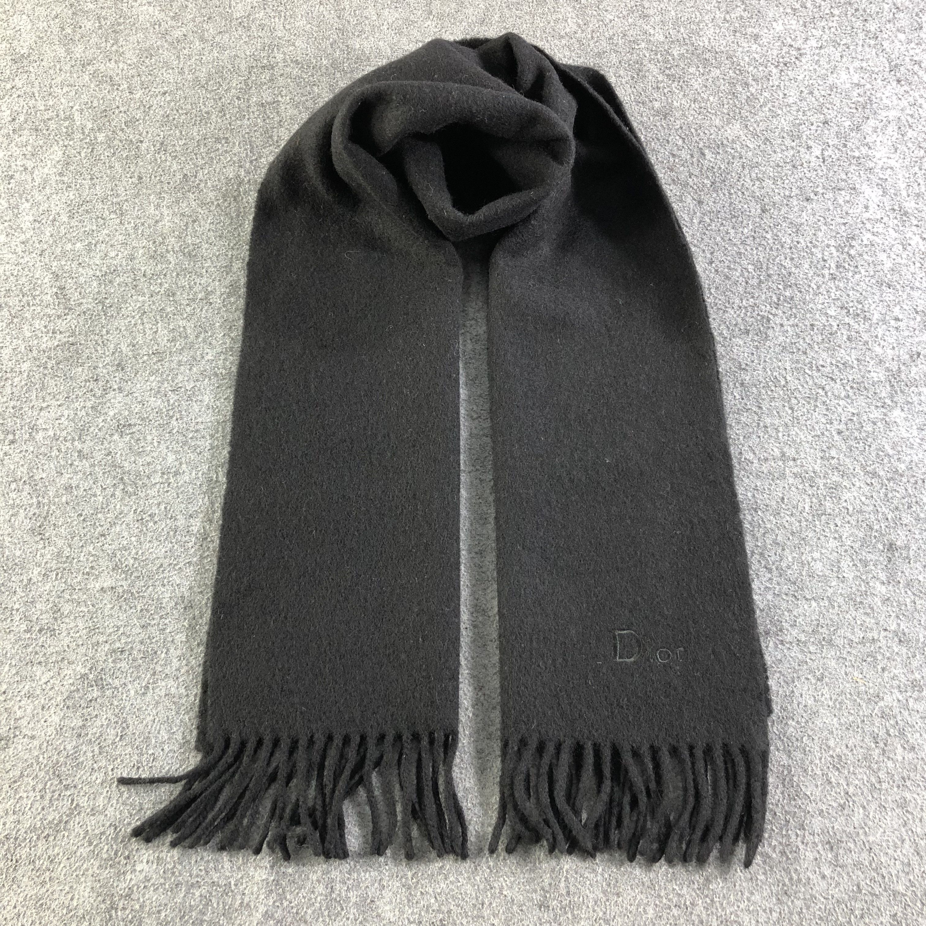 Vintage Christian Dior Plain Wool Scarf Muffler Neckwear V1719 Size ONE SIZE - 1 Thumbnail