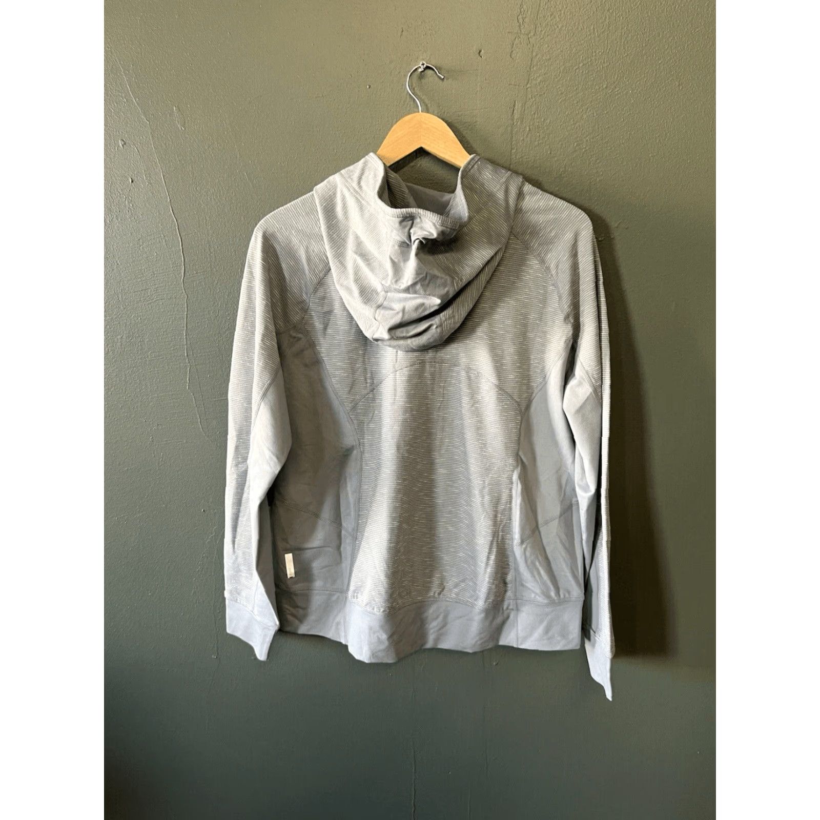 Vintage Zella Womens Gray Full Zip Hooded Sweatshirt Size Large NWT User: Zella Womens Gray Full Zip Hooded Sweatshirt Size Large NWT Size L / US 10 / IT 46 - 2 Thumbnail