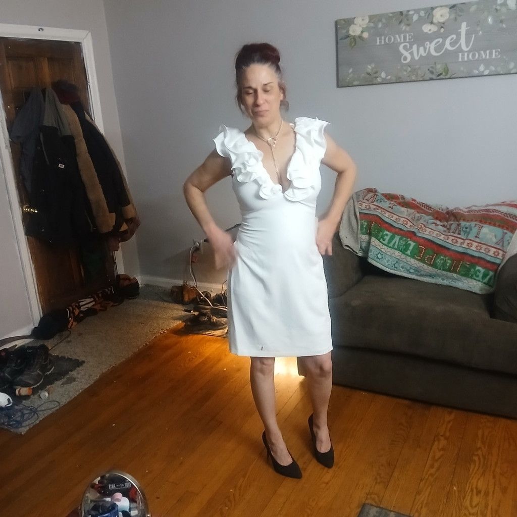 Other Siena Mini, White V-Neck, Ruffled Neckline Dress, 10 NWOT Size L / US 10 / IT 46 - 1 Thumbnail