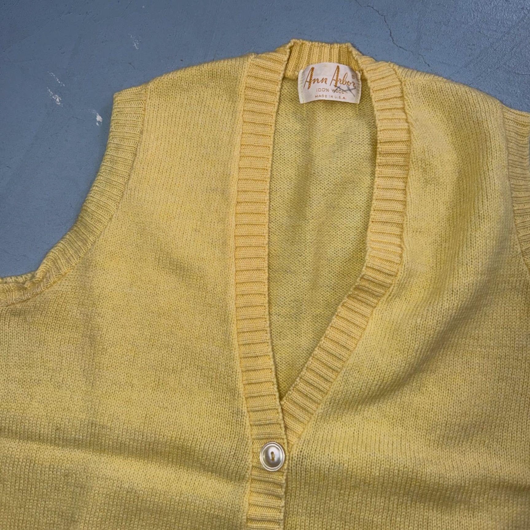 Vintage VTG 1960s 1970s Wool Cardigan Sweater Rockabilly Womens Mod Knit Yellow Vest Size M / US 6-8 / IT 42-44 - 2 Thumbnail