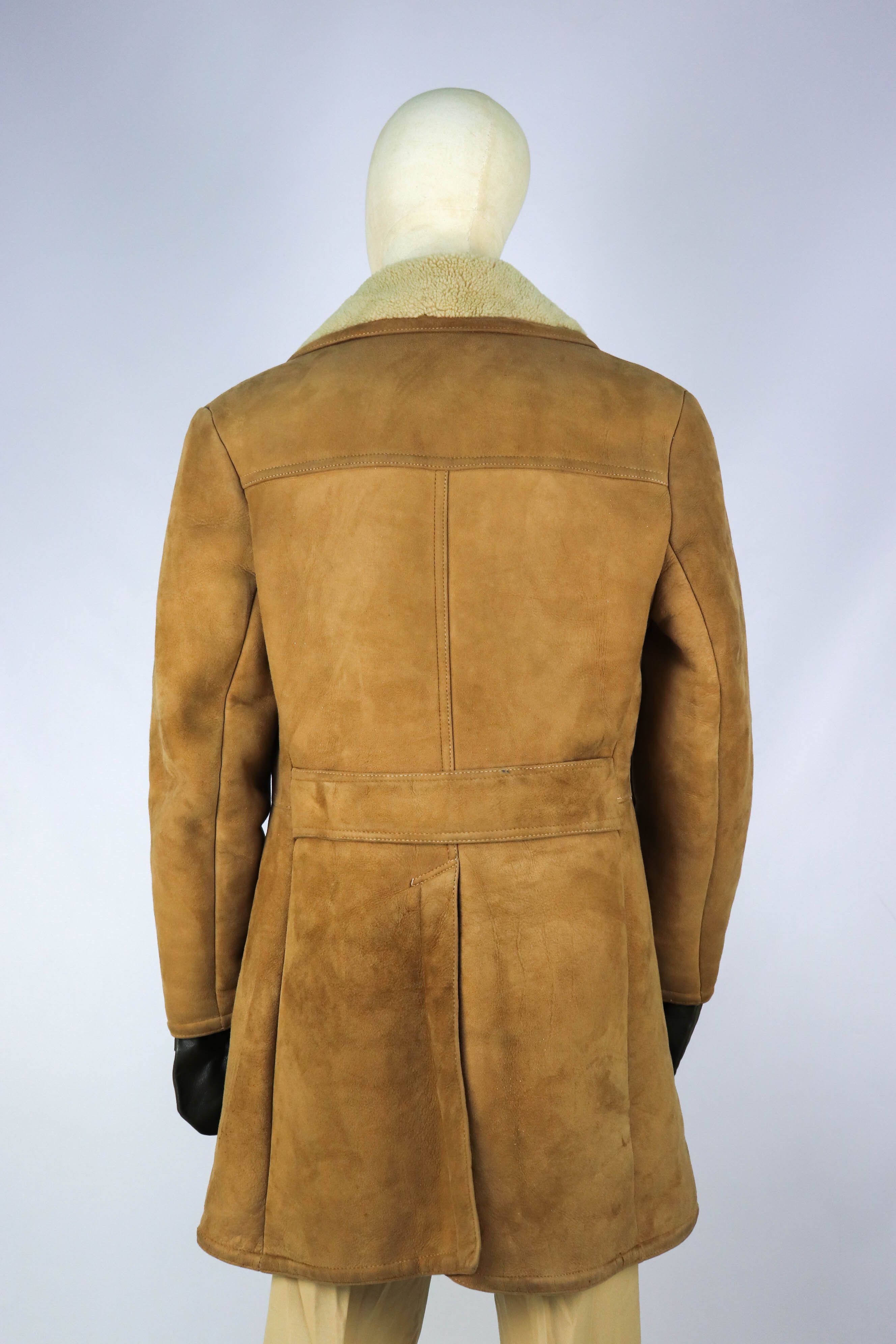 Harrods Vintage Californian Spring Lamb England Made Shearling Coat Size US M / EU 48-50 / 2 - 5 Thumbnail
