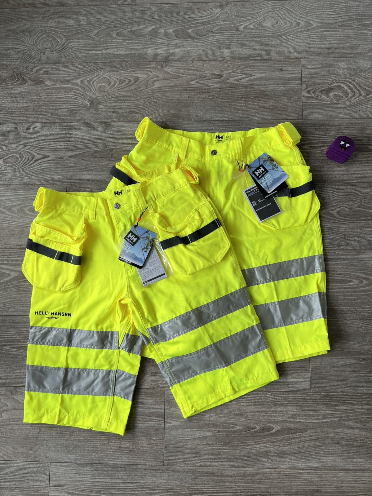 Helly Hansen New Helly Hansen Work Wear Reflective Multipocket Shorts Size US 38 / EU 54 - 1 Thumbnail