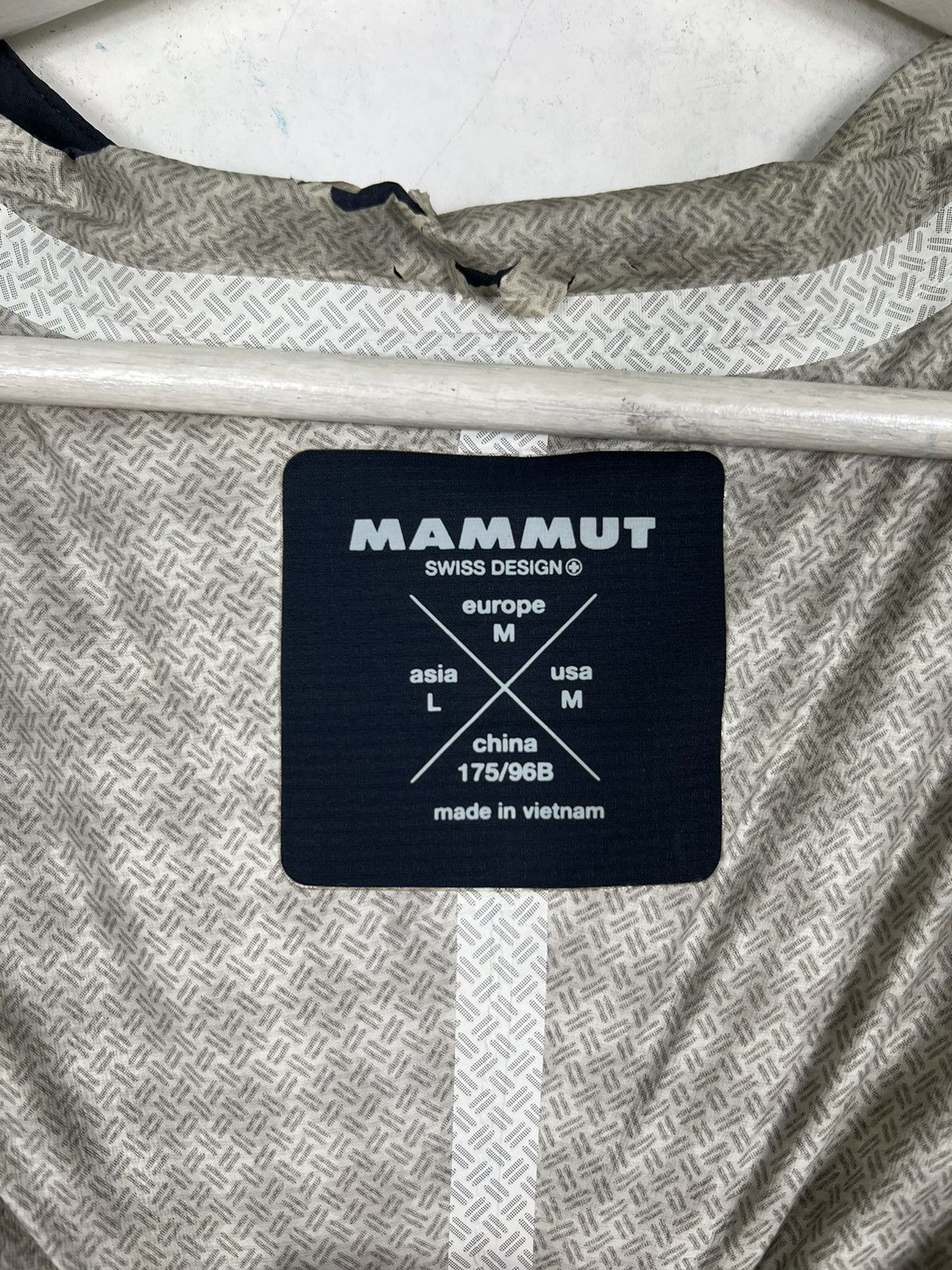 Goretex × Mammut × Outdoor Research 🔥 MAMMUT SWISS DESIGN MICROLAYER TECHNICAL JACKET Size US M / EU 48-50 / 2 - 14 Thumbnail