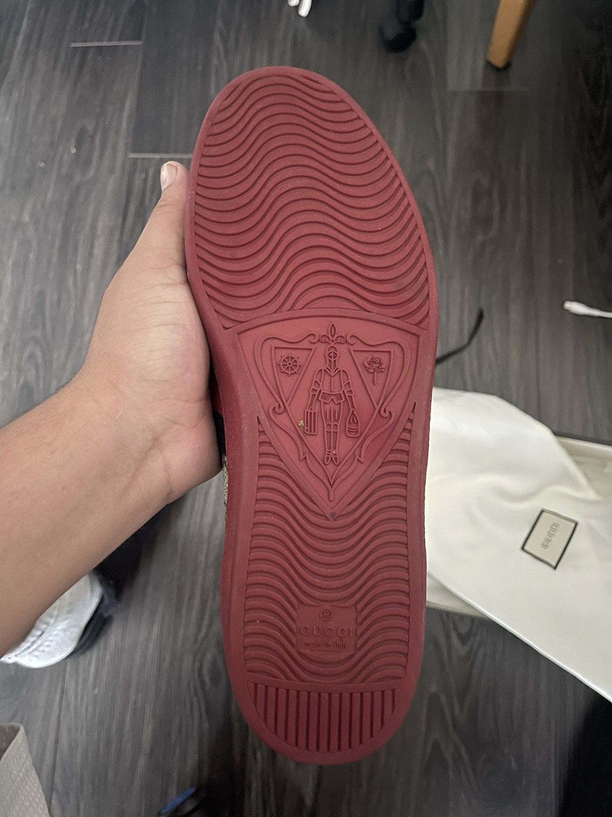 Gucci Men’s Ace GG Supreme Sneakers Size US 11 / EU 44 - 6 Thumbnail