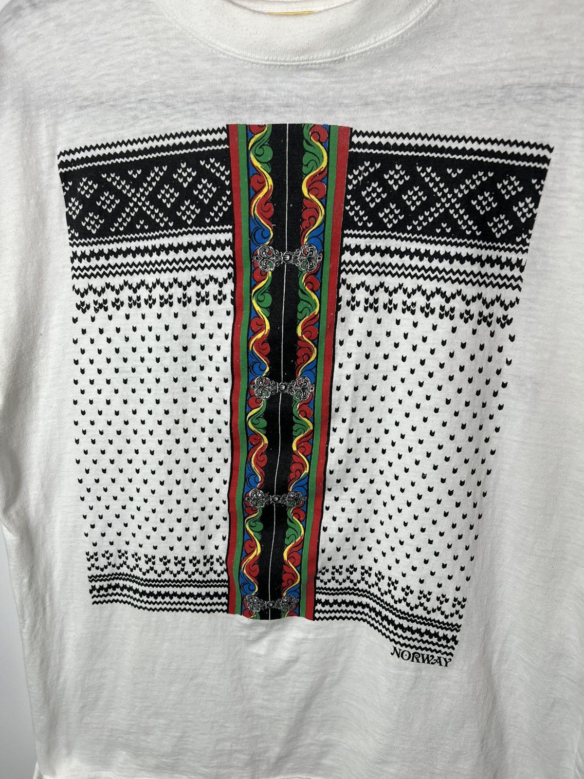 Dale Of Norway Vintage 90s Dale of Norway Print Single Stitch Norway Tee Size US L / EU 52-54 / 3 - 2 Thumbnail