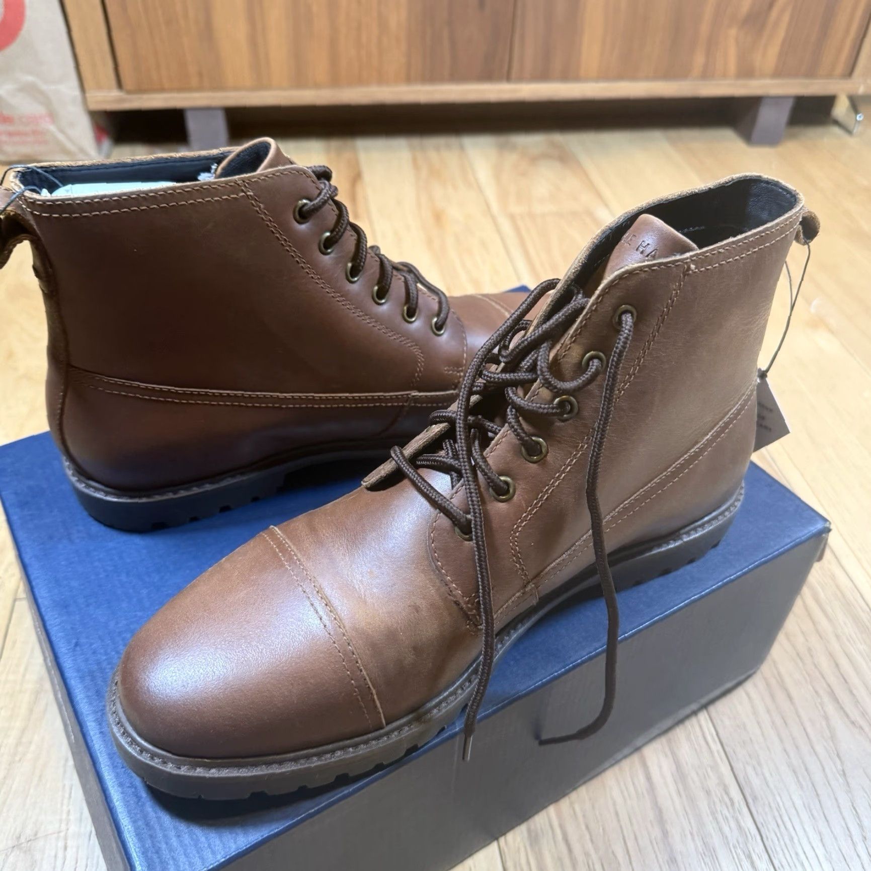 Cole Haan VINTAGE Cole Haan Grand Lug Boot Leather Men’s 8 Bayou Brown Dress Boots Mens 8 Brown Leather Brogue Grand In Box New in Box Size US 8 / EU 41 - 4 Thumbnail
