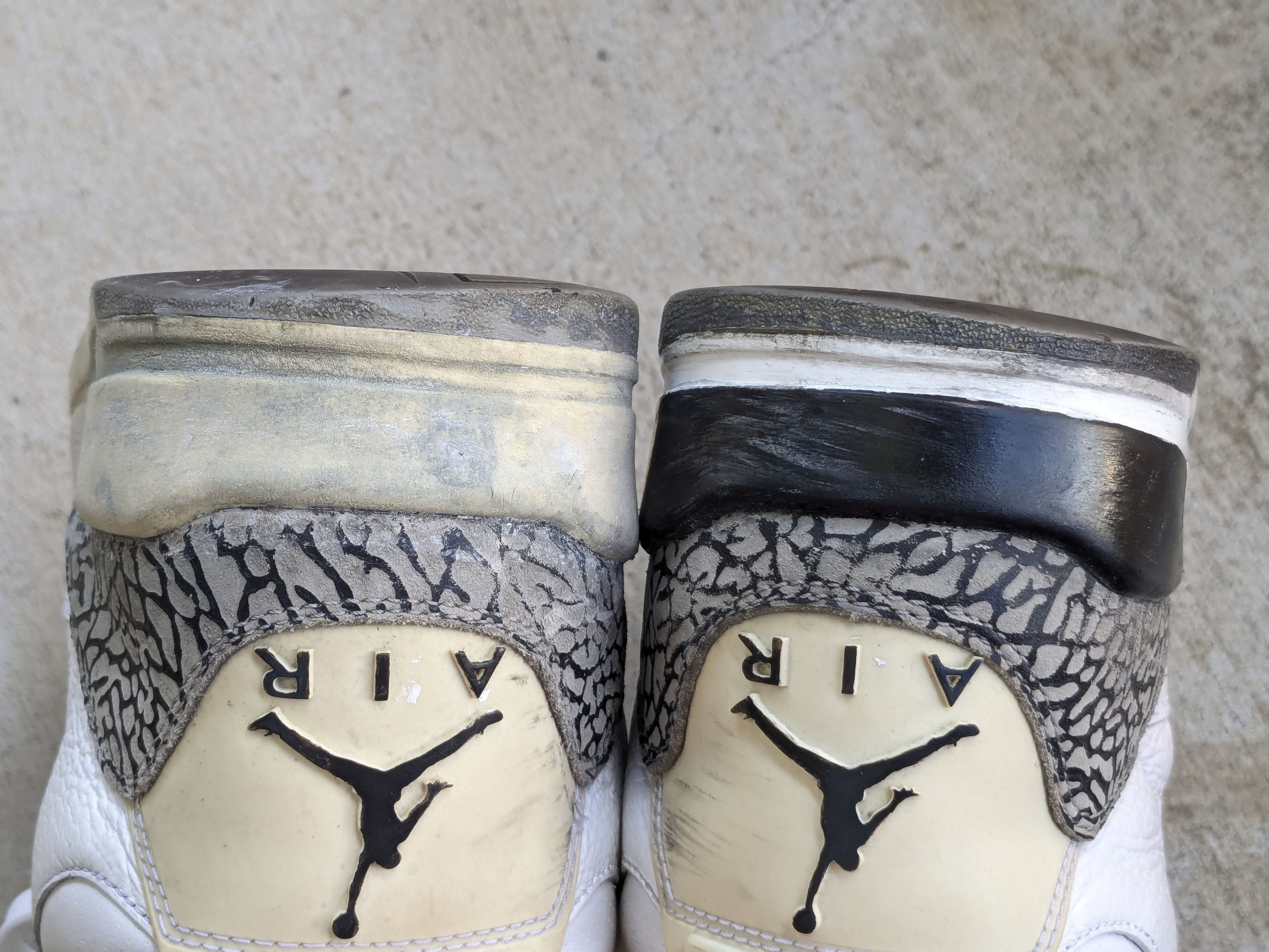 Jordan Brand Nike Air Jordan Retro 3 White Cement 13 2011 136064-105 Size US 13 / EU 46 - 11 Thumbnail