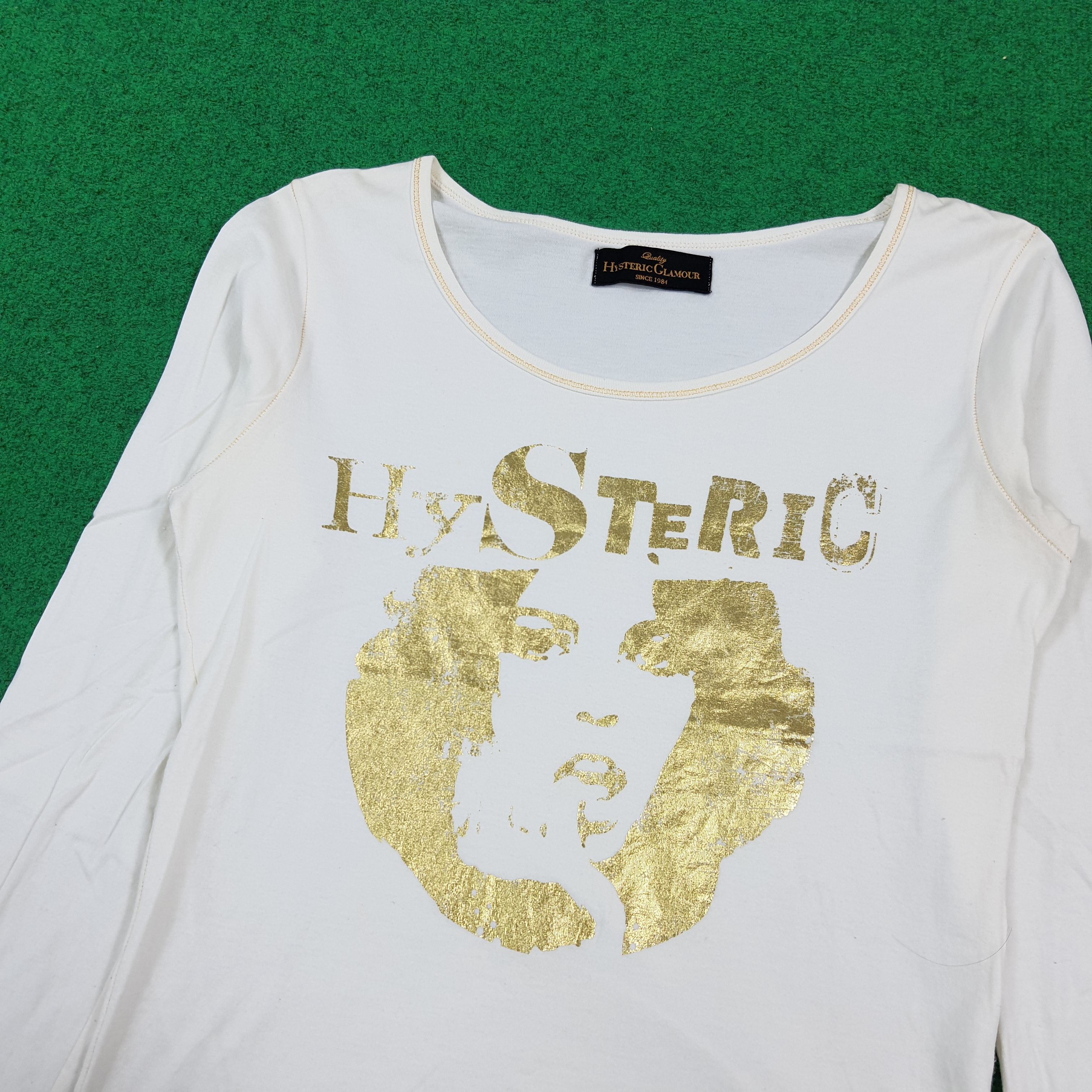 Hysteric Glamour Vintage Hysteric Glamour Japan Gold Logo Tshirt C301N33 Size S / US 4 / IT 40 - 2 Thumbnail