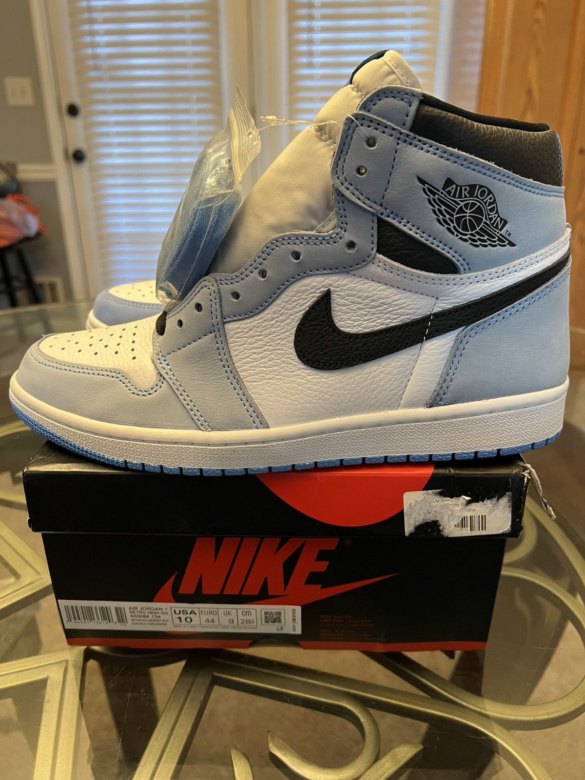 Jordan Brand Jordan 1 Retro High “University Blue 2021 Size US 10 / EU 43 - 2 Thumbnail