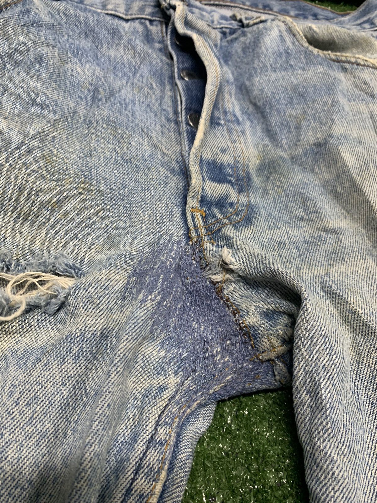 Levi's Vintage 80s Levis 501 grunge. Size US 35 - 12 Thumbnail