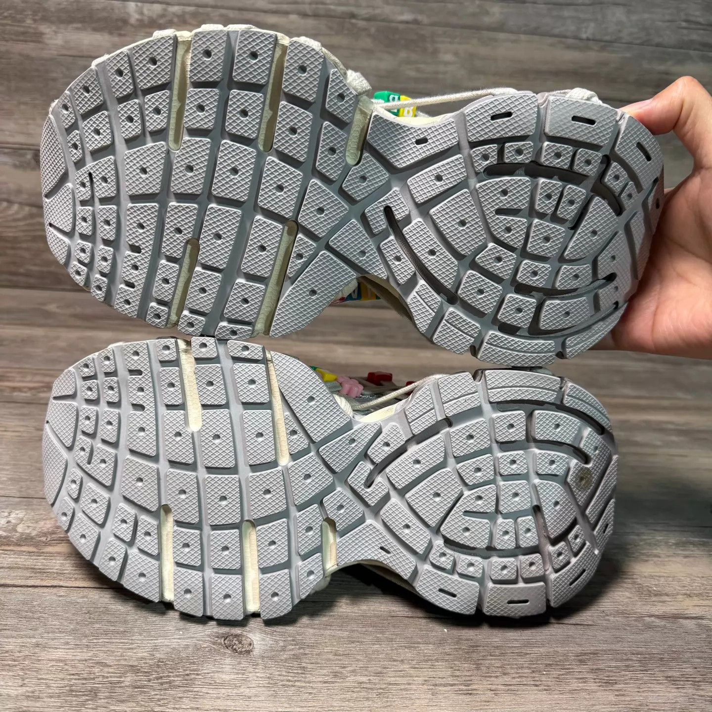Balenciaga Balenciaga Distressed Crazy Laces Beaded Dad Sneaker W38 Size US 7.5 / IT 37.5 - 6 Thumbnail