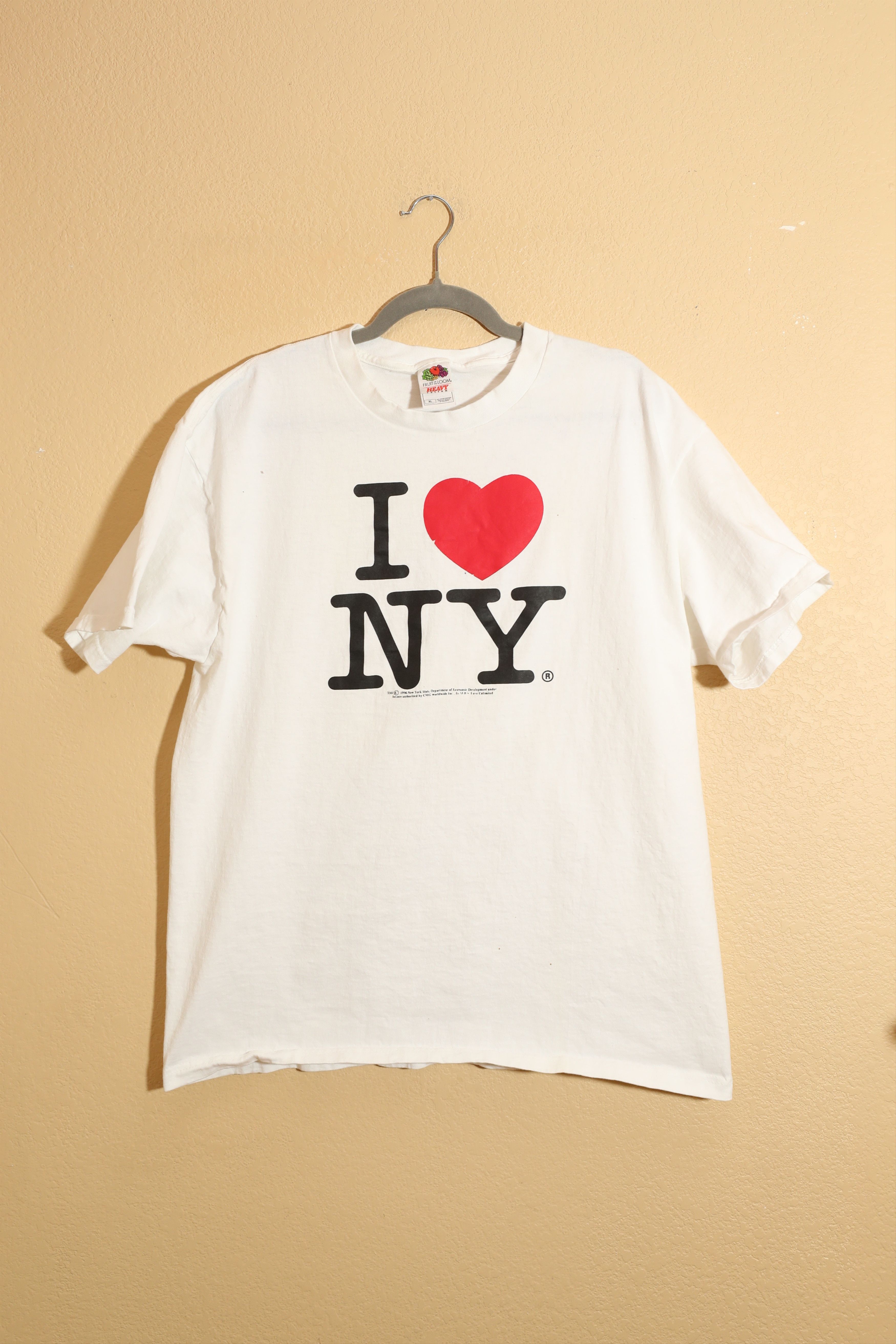 Vintage Vintage 1996 I Heart NY Licensed under CMG Worldwide (XL) Size US XL / EU 56 / 4 - 1 Thumbnail