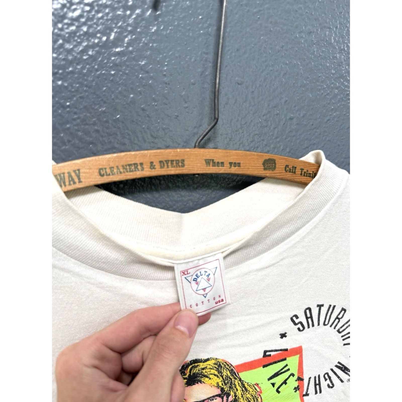 Delta VINTAGE Wayne’s World 1991 White T-Shirt XL Delta Shirt Men White 1991 Wayne’s World SNL Tee XL Delta Mens Size US XL / EU 56 / 4 - 2 Thumbnail