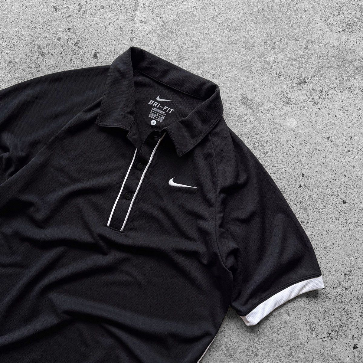 Nike Nike Court Mens Dri Fit Polo Shirt Black SS Collar Neck Size US S / EU 44-46 / 1 - 3 Thumbnail